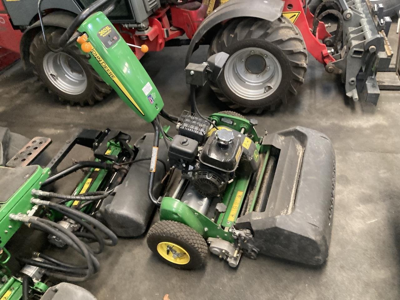 Sitzrasenmäher of the type John Deere SL260 SINGELKLIPPER, Gebrauchtmaschine in Næstved (Picture 2)