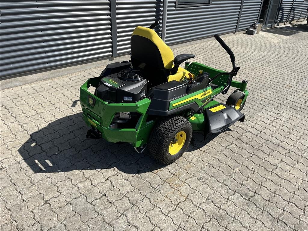 Sitzrasenmäher typu John Deere Z320r kun kørt 3 timer SOM NY!, Gebrauchtmaschine v Rønnede (Obrázek 7)