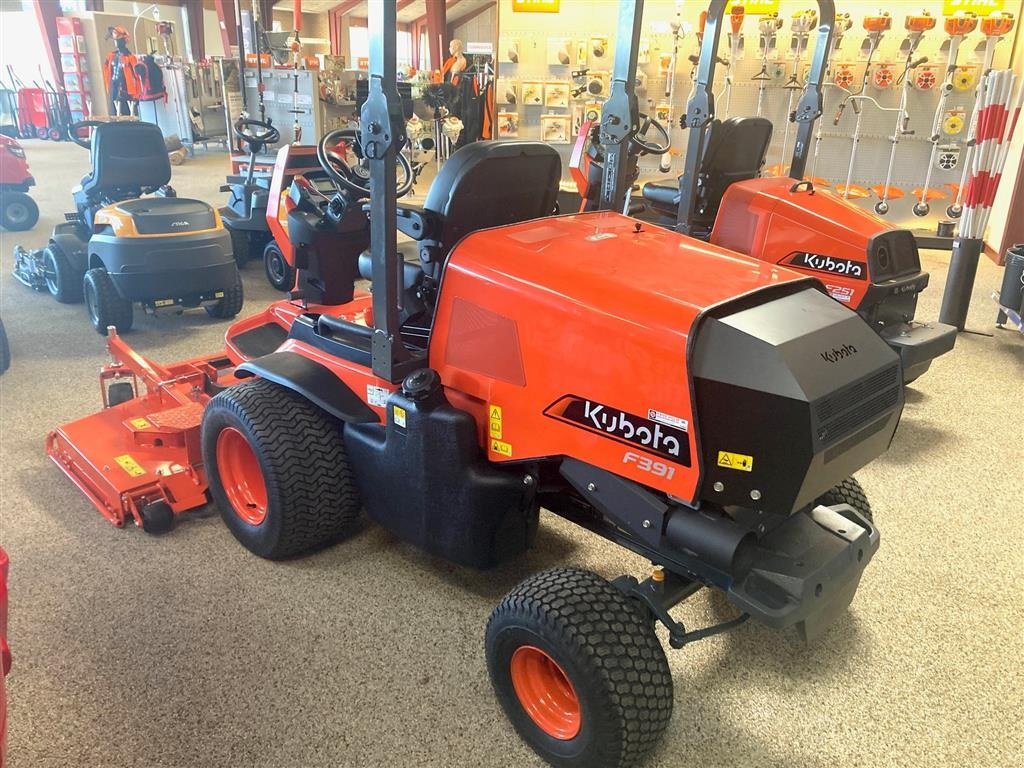 Sitzrasenmäher tip Kubota F-391, Gebrauchtmaschine in Tinglev (Poză 4)