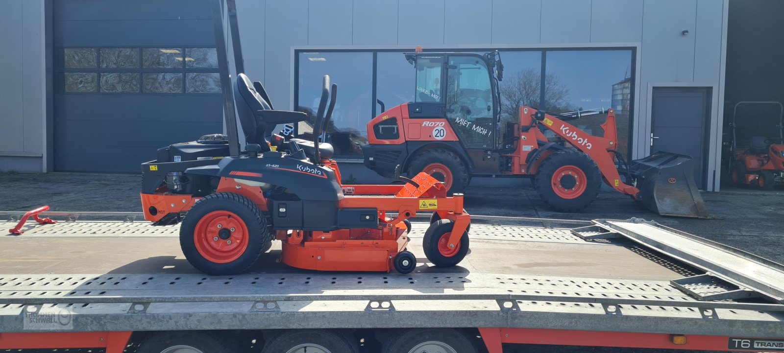 Sitzrasenmäher van het type Kubota Z1-421, Neumaschine in Crombach/St.Vith (Foto 1)