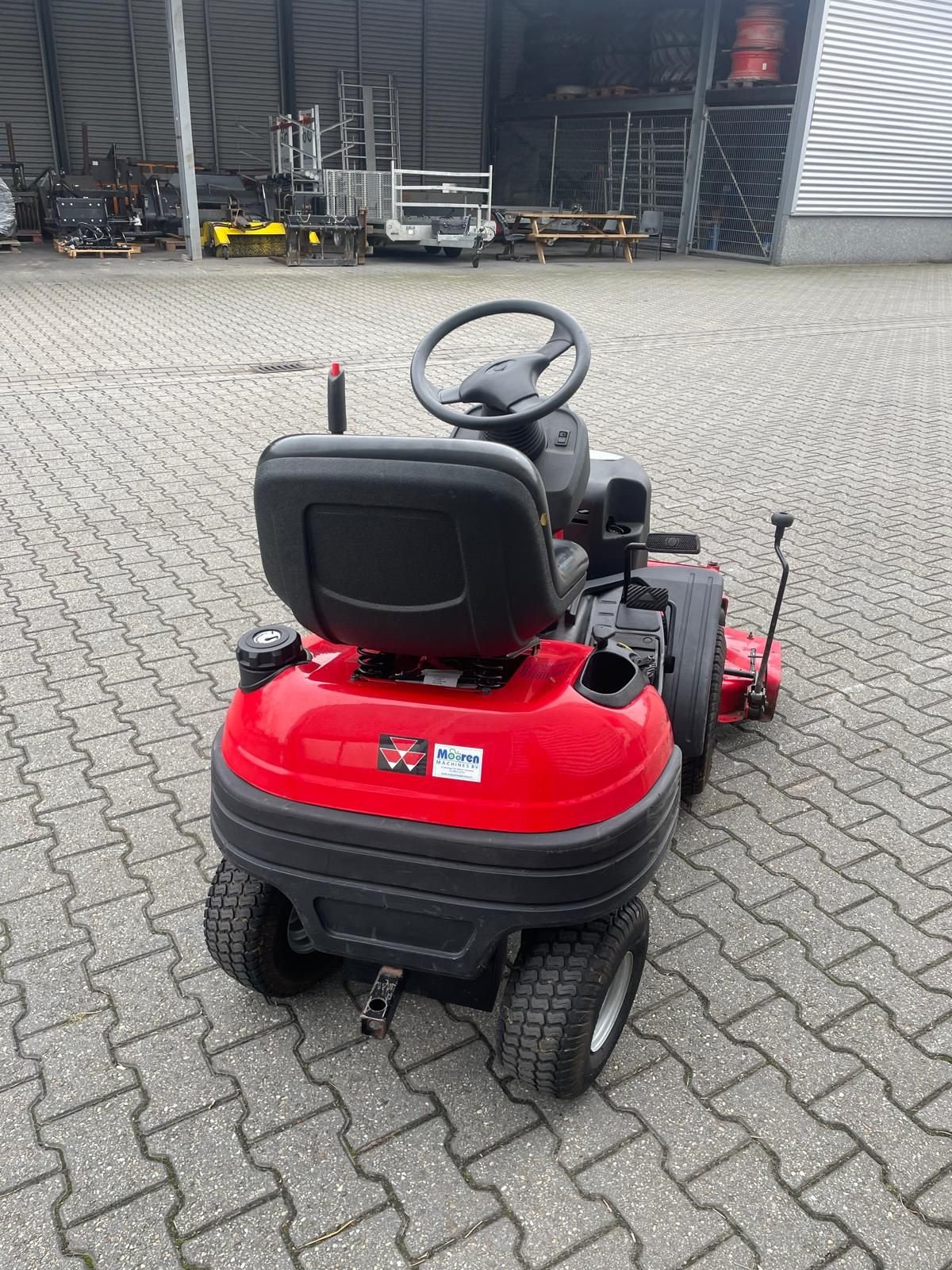 Sitzrasenmäher van het type Massey Ferguson 4416 XL zitmaaier, Gebrauchtmaschine in Roermond (Foto 3)