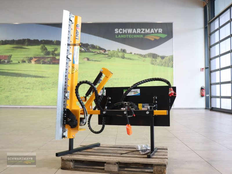 Sitzrasenmäher του τύπου Sonstige Giant Heckenschere, Neumaschine σε Gampern (Φωτογραφία 1)
