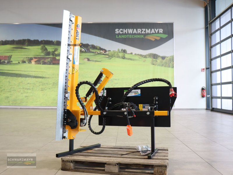 Sitzrasenmäher del tipo Sonstige Giant Heckenschere, Neumaschine en Gampern (Imagen 1)