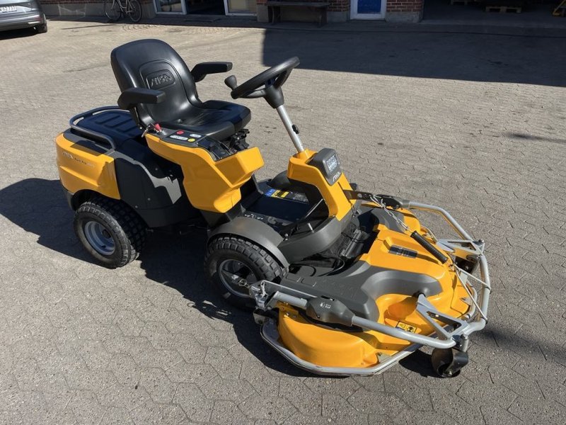 Sitzrasenmäher typu Stiga Park Pro 540IX 4WD Demo maskine - få timer, Gebrauchtmaschine v Nykøbing Mors