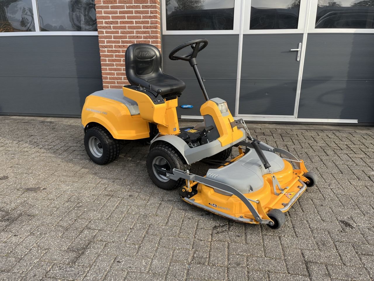 Sitzrasenmäher del tipo Stiga Park Recidence 4WD, Gebrauchtmaschine en Klarenbeek (Imagen 1)