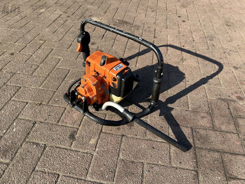 Sitzrasenmäher del tipo Stihl BT 120 C, Gebrauchtmaschine In MARIENHEEM (Immagine 1)