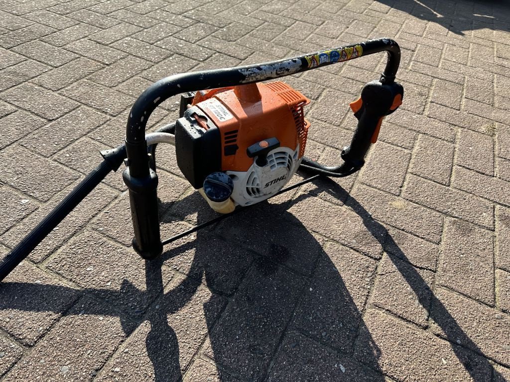 Sitzrasenmäher del tipo Stihl BT 120 C, Gebrauchtmaschine en MARIENHEEM (Imagen 5)