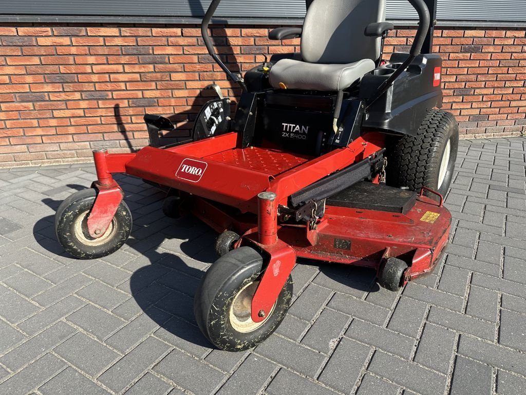 Sitzrasenmäher du type Toro TITAN ZX 5400, Gebrauchtmaschine en Cabauw (Photo 2)