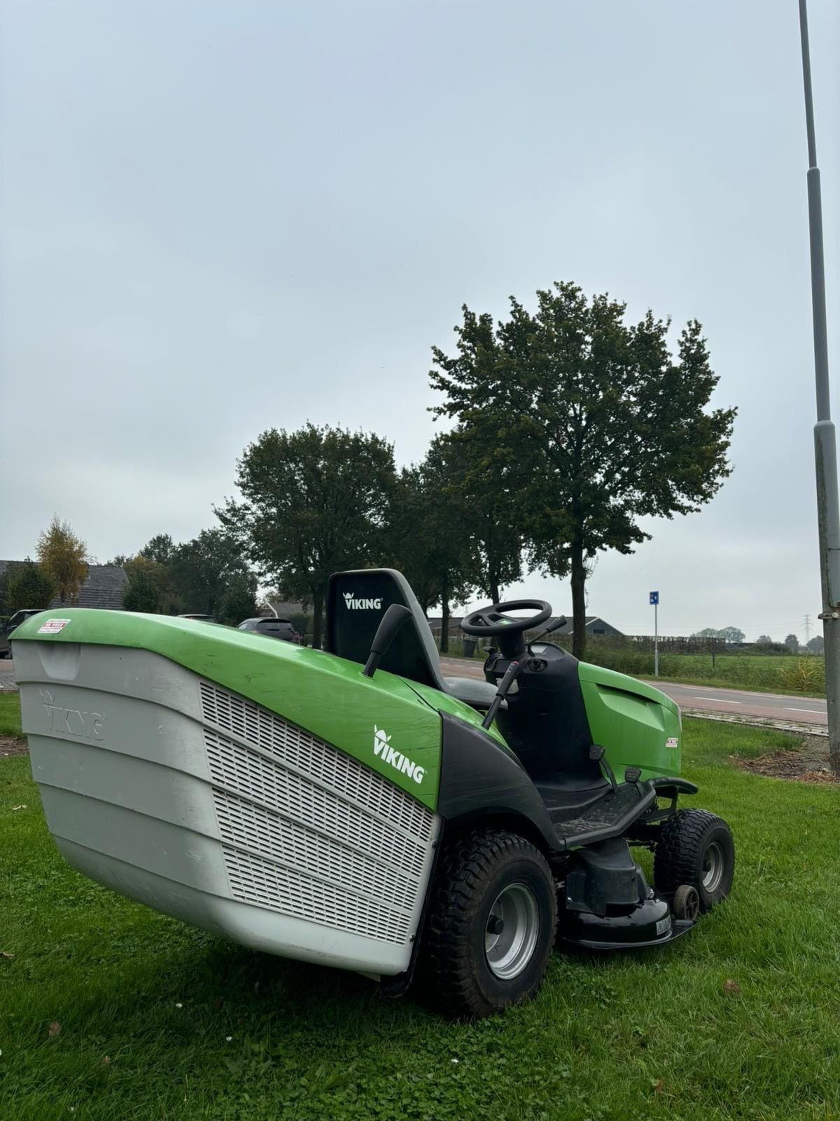 Sitzrasenmäher typu Viking Mt6112, Gebrauchtmaschine v Wadenoijen (Obrázok 3)