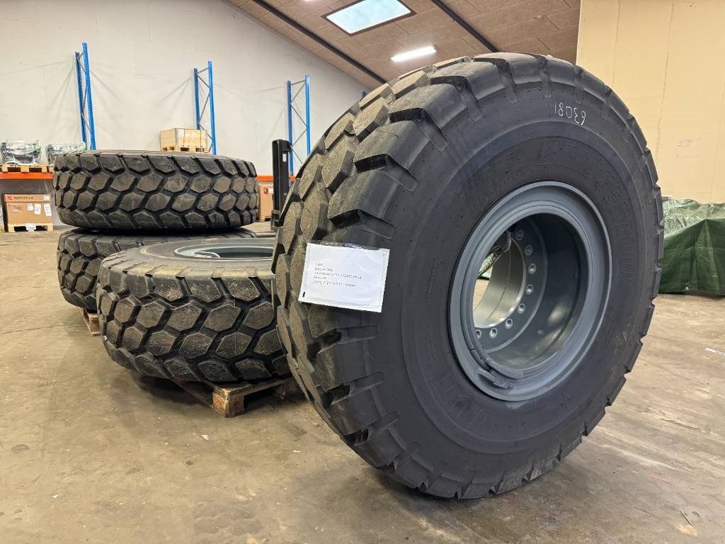 Sonstige Bagger & Lader a típus Bridgestone 23.5 R 25, Gebrauchtmaschine ekkor: Vojens (Kép 1)