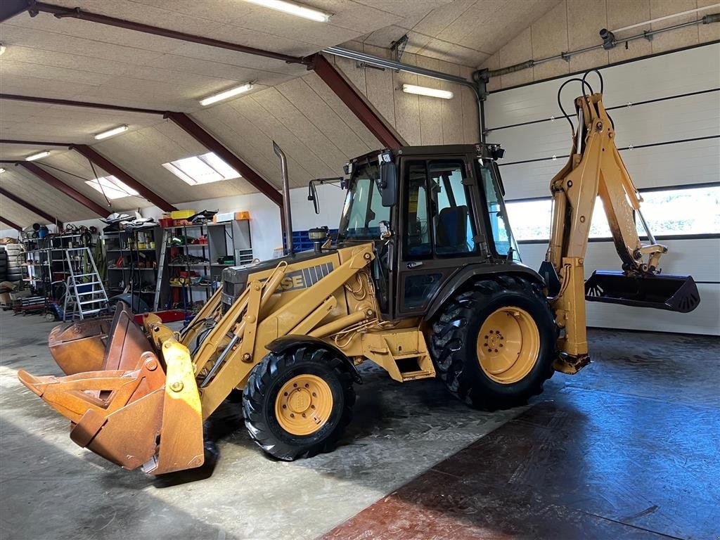 Sonstige Bagger & Lader del tipo Case IH 580K 4WD incl stor skovlpakke, Gebrauchtmaschine en Thorsø (Imagen 1)