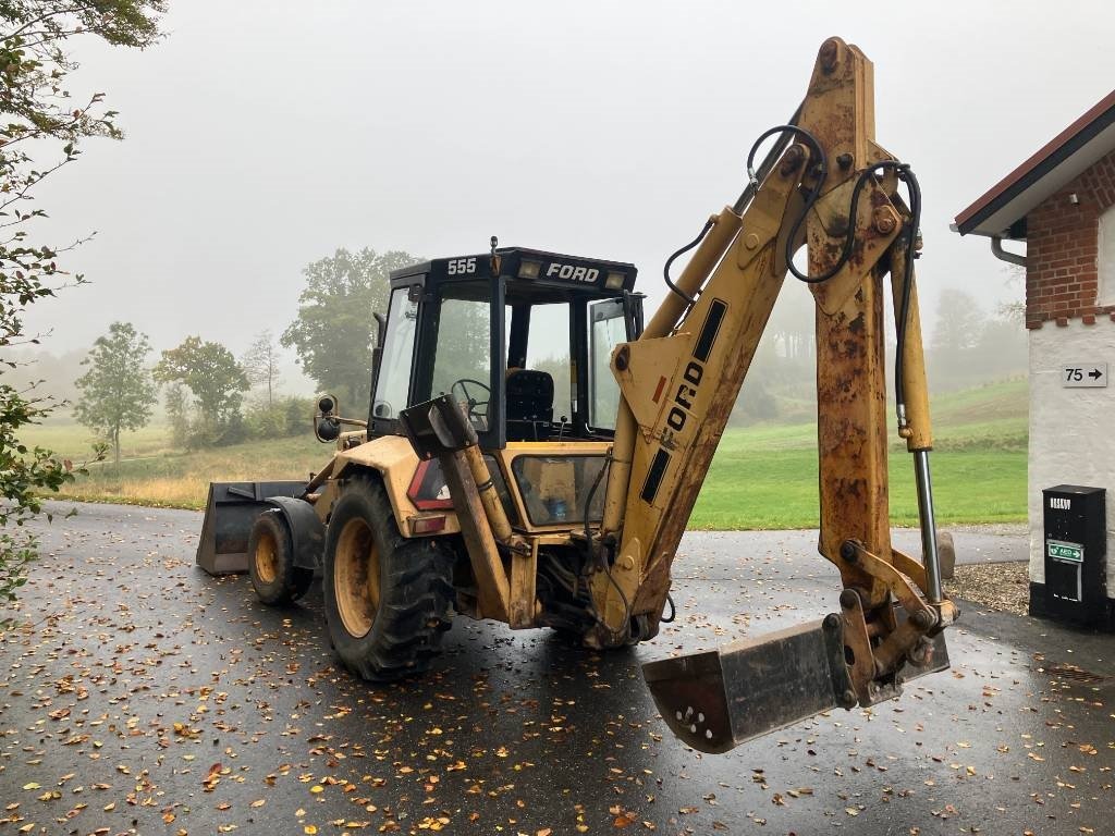 Sonstige Bagger & Lader tip Ford 555, Gebrauchtmaschine in Brønderslev (Poză 4)