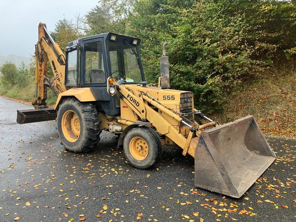 Sonstige Bagger & Lader tipa Ford 555, Gebrauchtmaschine u Brønderslev (Slika 1)