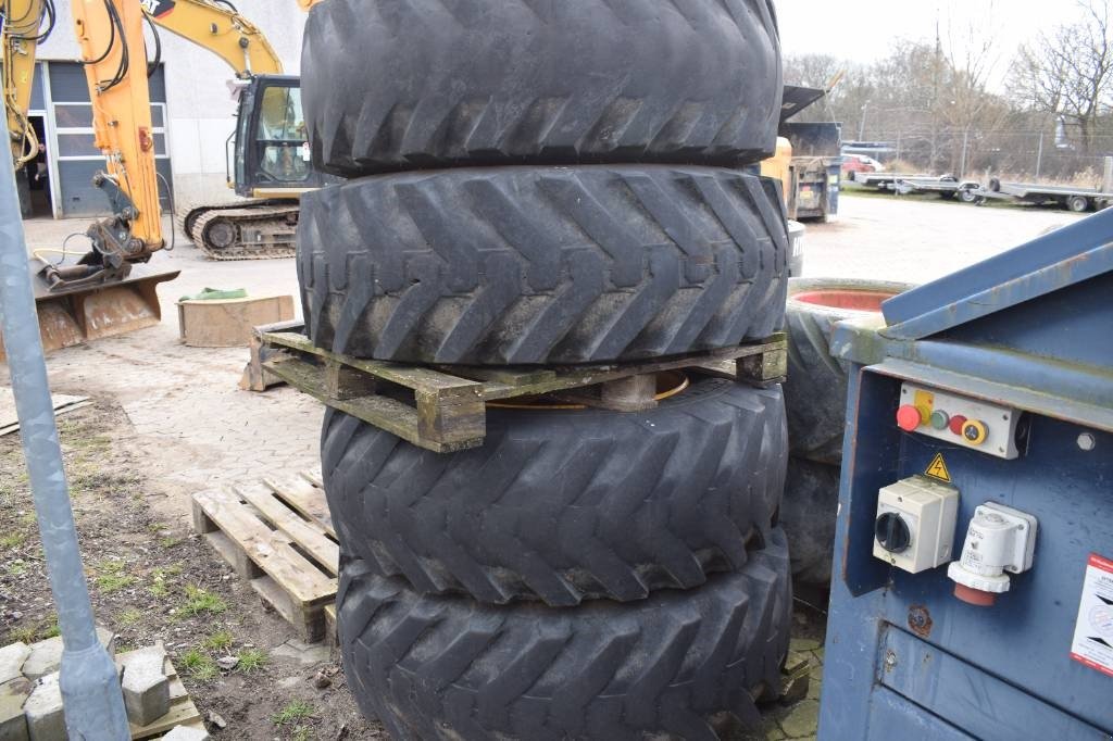 Sonstige Bagger & Lader tip JCB 4 CX, Gebrauchtmaschine in Fredensborg (Poză 1)