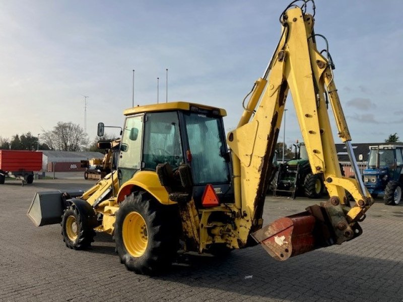 Sonstige Bagger & Lader от тип New Holland 675E, Gebrauchtmaschine в Børkop (Снимка 5)