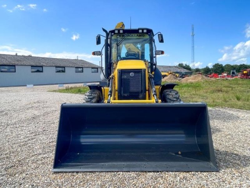 Sonstige Bagger & Lader Türe ait New Holland B100D 4 WD RENDEGRAV, Gebrauchtmaschine içinde Rødding (resim 4)