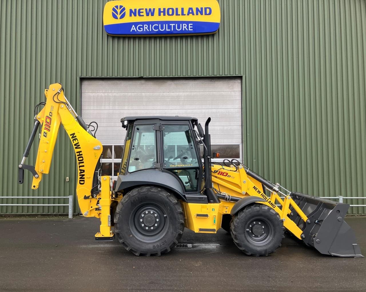 Sonstige Bagger & Lader du type New Holland B110D TC, Gebrauchtmaschine en Middelfart (Photo 1)