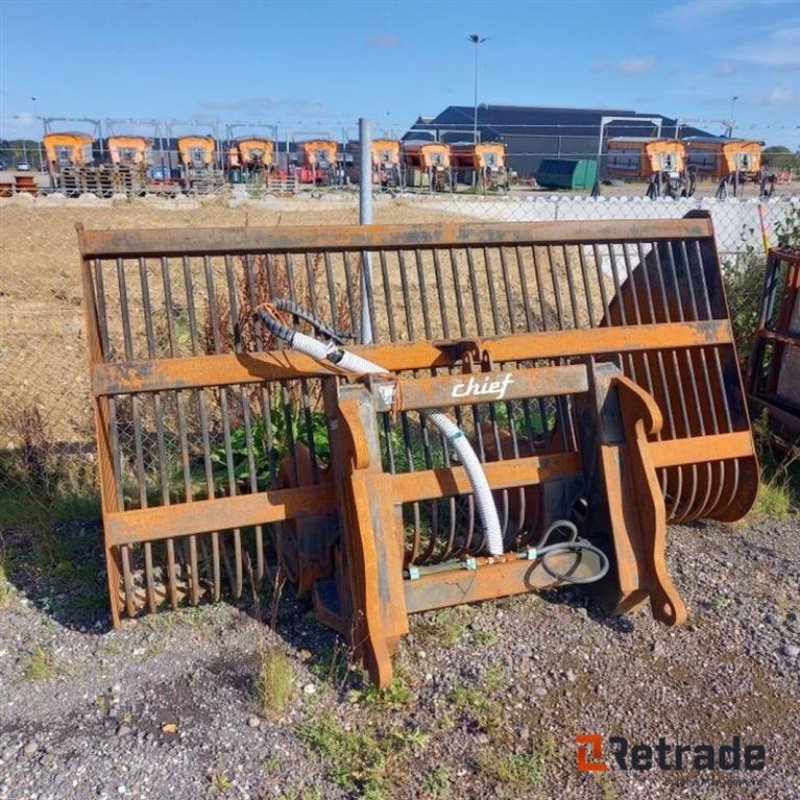 Sonstige Bagger & Lader van het type Sonstige Chief 2,5 Mtr. Roegrab 1,7M3 M. Højtip., Gebrauchtmaschine in Rødovre (Foto 2)