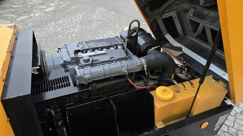 Sonstige Baumaschinen-Kleingeräte от тип Ingersoll Rand P130WD Kompressor, Gebrauchtmaschine в Brunn an der Wild (Снимка 8)