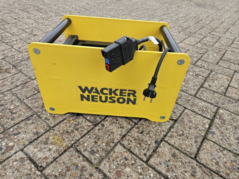 Sonstige Baumaschinen-Kleingeräte del tipo Wacker Neuson C 48/13, Neumaschine en Edewecht