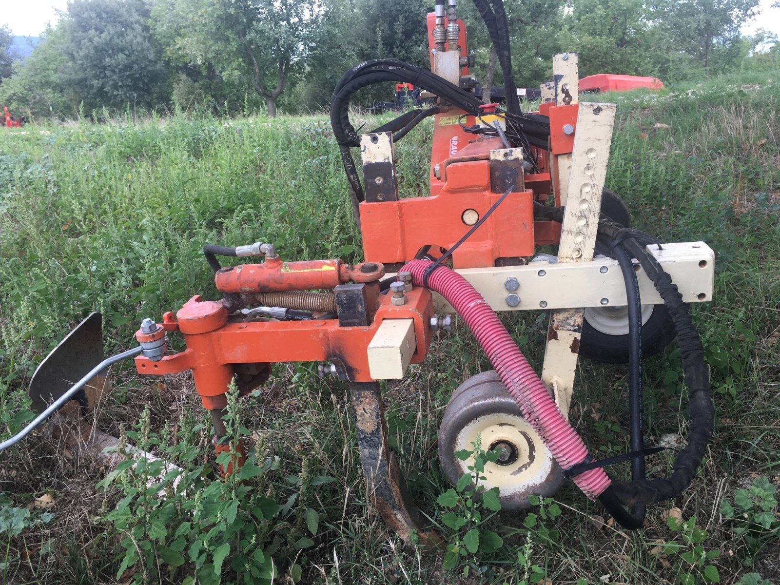 Sonstige Bodenbearbeitungsgeräte of the type Braun Porte outils Porte outil arbo Braun Maschinenbau, Gebrauchtmaschine in ROYNAC (Picture 4)