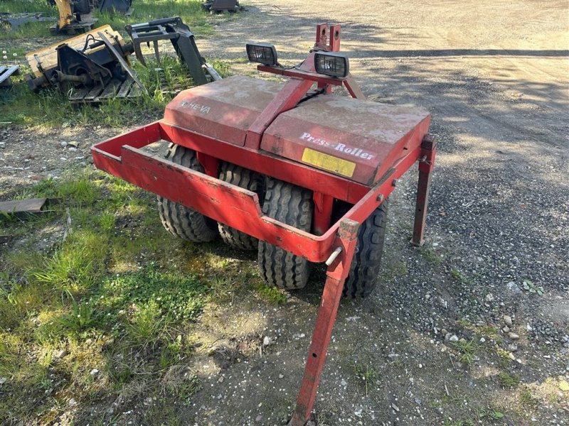 Sonstige Bodenbearbeitungsgeräte типа HE-VA Press Roller, Gebrauchtmaschine в Roskilde (Фотография 1)