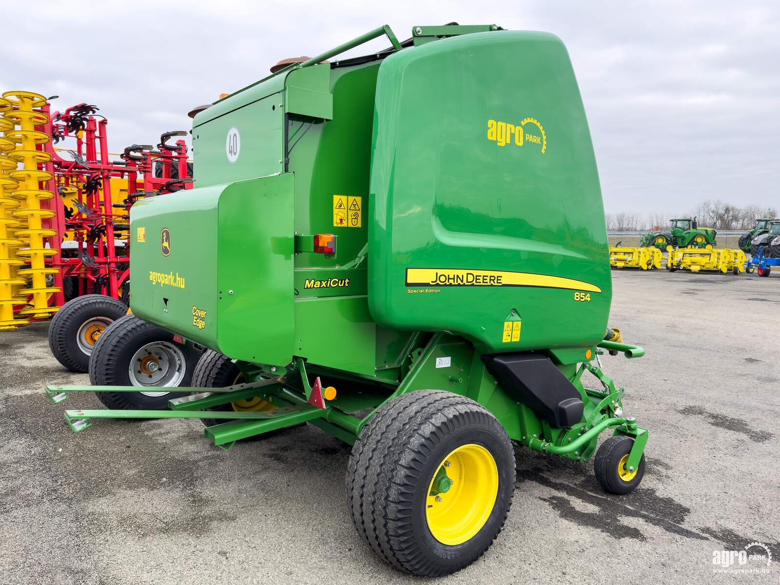 Sonstige Bodenbearbeitungsgeräte van het type John Deere 854 Maxicut Special Edition, Gebrauchtmaschine in Csengele (Foto 3)