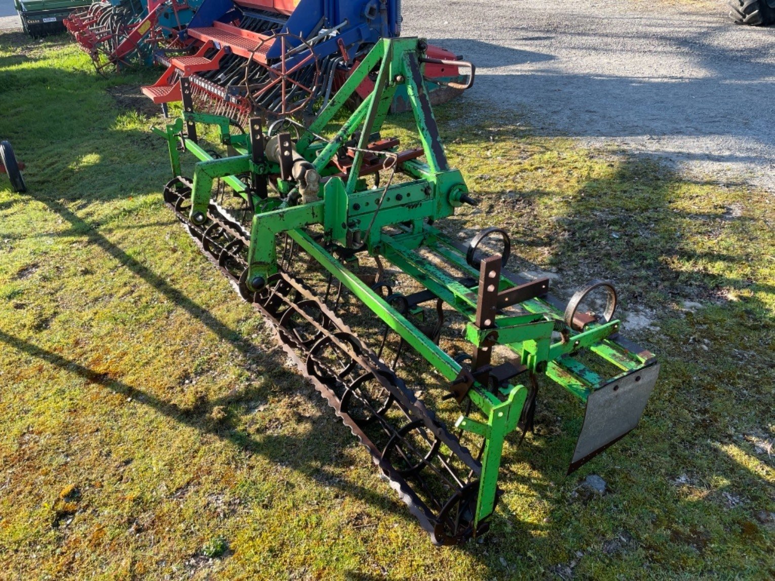 Sonstige Bodenbearbeitungsgeräte du type Sonstige 6 Dents, Gebrauchtmaschine en LA SOUTERRAINE (Photo 1)