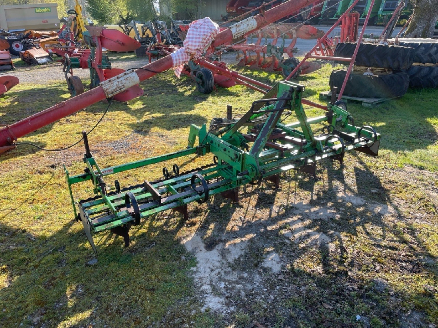 Sonstige Bodenbearbeitungsgeräte del tipo Sonstige 6 Dents, Gebrauchtmaschine In LA SOUTERRAINE (Immagine 4)