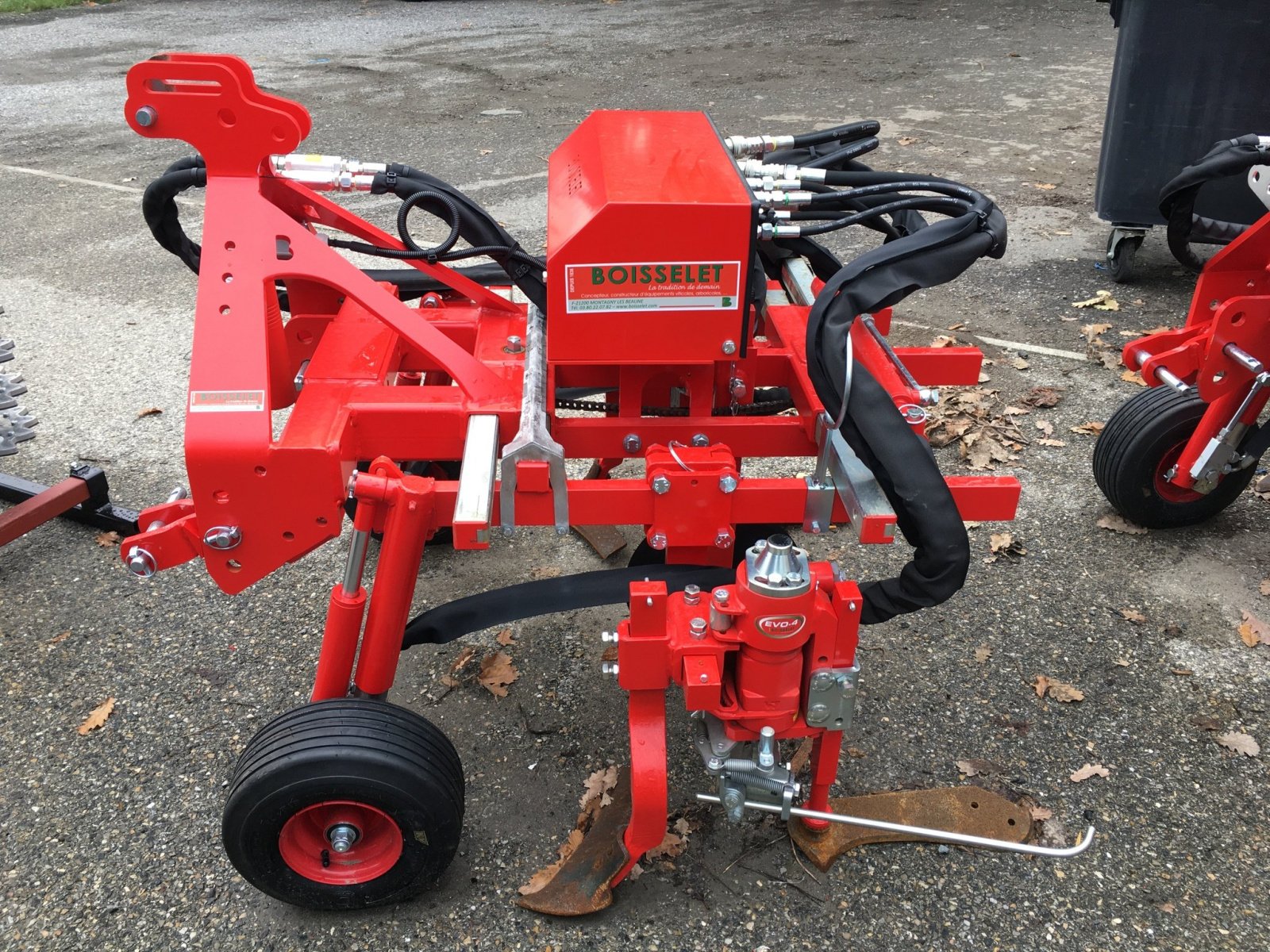 Sonstige Bodenbearbeitungsgeräte van het type Sonstige Porte outils CADRE MEDIUM EXTENSIBLE VIGNE 1.7 / 2, Gebrauchtmaschine in ROYNAC (Foto 3)