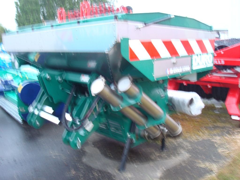 Sonstige Bodenbearbeitungsgeräte van het type Sonstige trémie 1700, Gebrauchtmaschine in les trois moutiers (Foto 2)