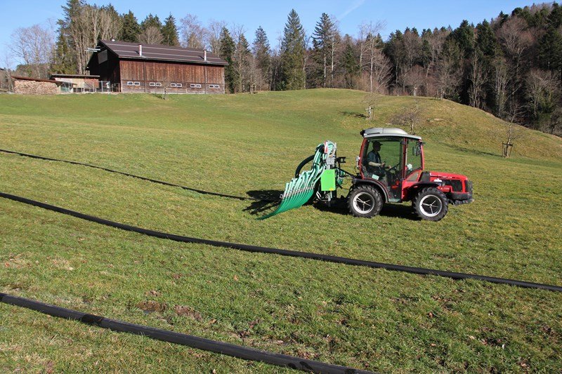 Sonstige Düngung & Pflanzenschutztechnik des Typs Agrar Schneider SVK-Schleppschlauchverteiler, Neumaschine in Balterswil (Bild 9)