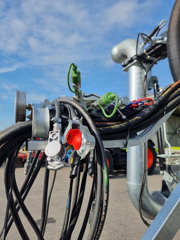 Sonstige Düngung & Pflanzenschutztechnik des Typs Fliegl Jumboline 8600 litres, Neumaschine in Domdidier (Bild 4)