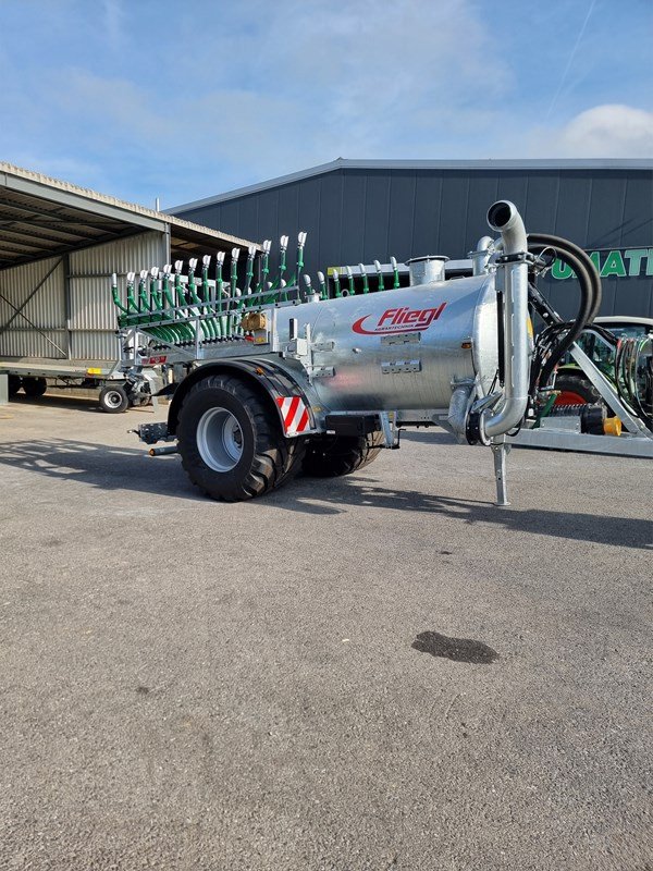 Sonstige Düngung & Pflanzenschutztechnik des Typs Fliegl Jumboline 8600 litres, Neumaschine in Domdidier (Bild 2)