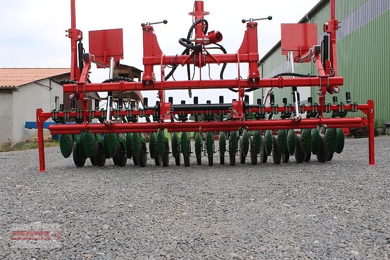 Sonstige Düngung & Pflanzenschutztechnik des Typs Landgraf Säschiene, Neumaschine in Ostheim/Rhön (Bild 6)