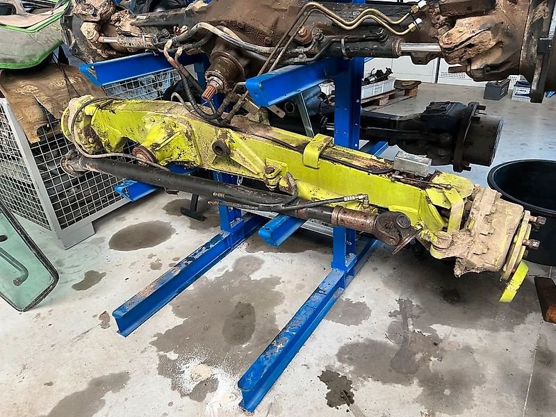 Sonstige Ersatzteile typu Sonstige Hinterachse mit Kardanwelle, Claas Jaguar 690 SL, usw.,, gebraucht v Meinerzhagen (Obrázok 1)