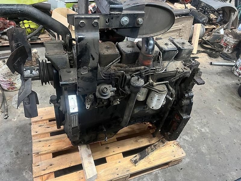 Sonstige Ersatzteile типа Sonstige Motor von einem CASE Maxxum 5150, Cummins T6-590, gebraucht в Meinerzhagen (Фотография 1)