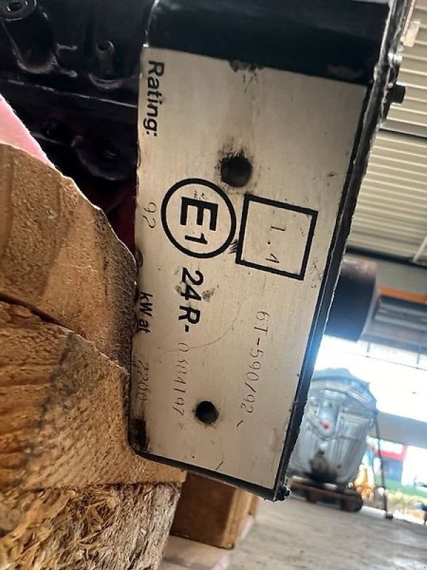 Sonstige Ersatzteile del tipo Sonstige Motorblock, Kurbelwelle, CASE Maxxum 5150, Cummins 590, gebraucht en Meinerzhagen (Imagen 6)