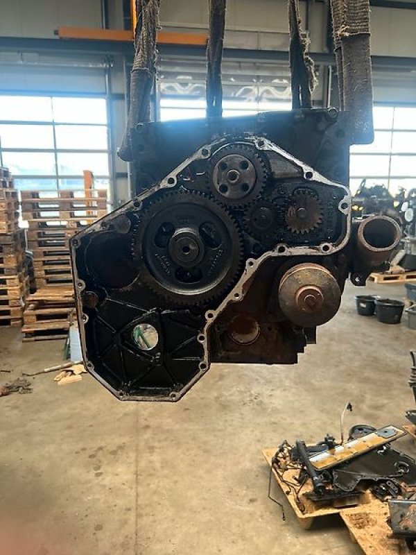 Sonstige Ersatzteile del tipo Sonstige Motorblock, Kurbelwelle, CASE Maxxum 5150, Cummins 590, gebraucht en Meinerzhagen (Imagen 4)