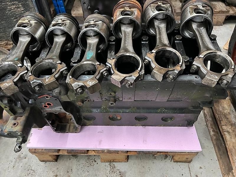 Sonstige Ersatzteile tipa Sonstige Motorblock, Kurbelwelle, Pleuel, CASE Maxxum 5130, Cummins 590, gebraucht u Meinerzhagen (Slika 1)