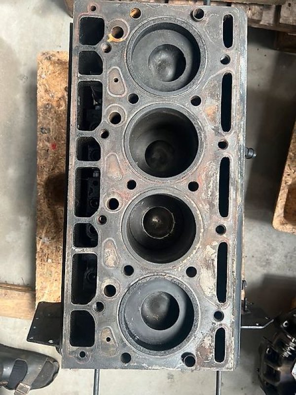 Sonstige Ersatzteile tipa Sonstige Motorblock samt Kurbelwelle, Pleuel, usw., CASE 856 XL, gebraucht u Meinerzhagen (Slika 4)