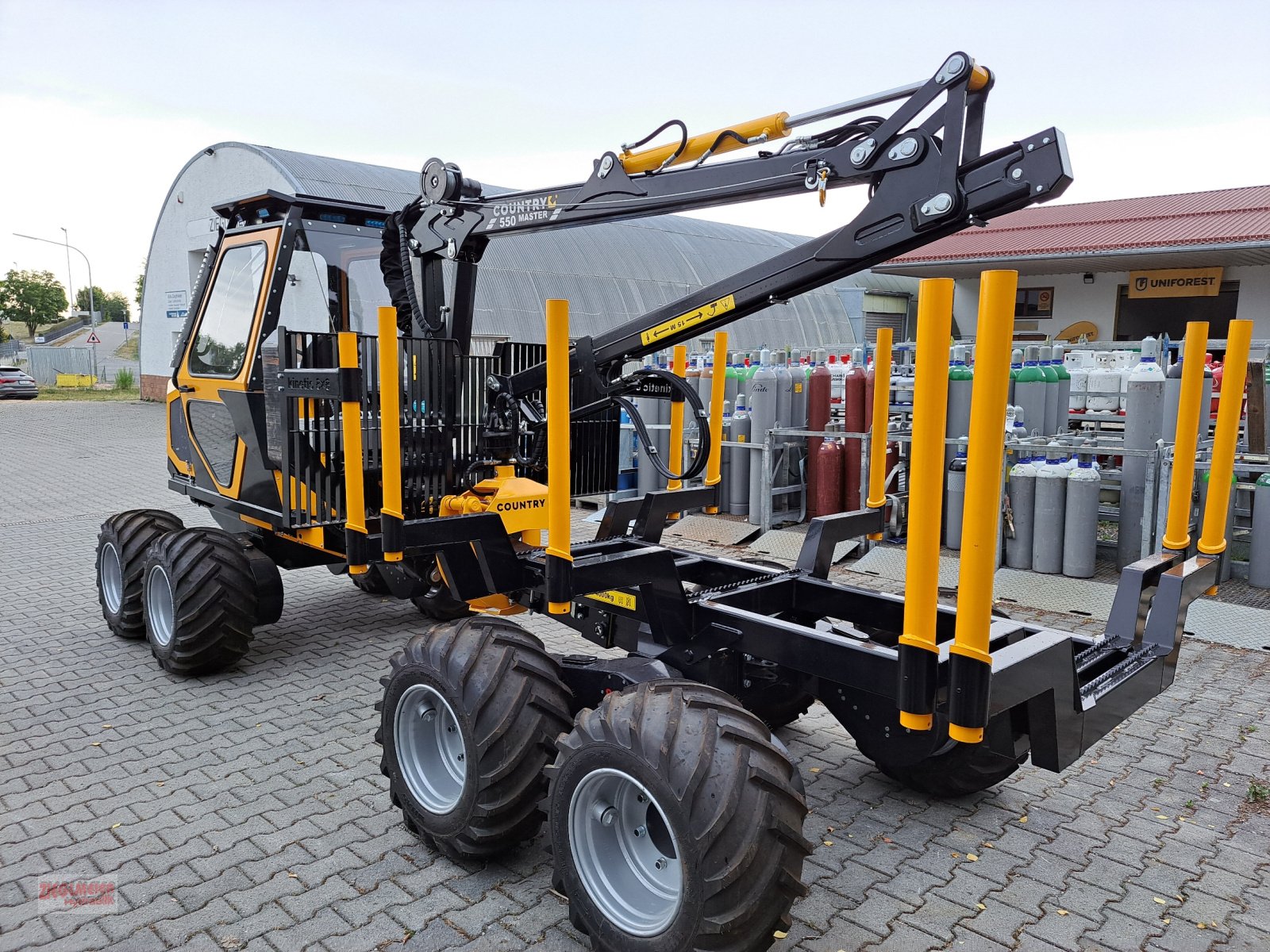 Sonstige Forsttechnik of the type Country Kinetic 437 8x8 / 550Master, Neumaschine in Rottenburg a.d. Laaber (Picture 4)