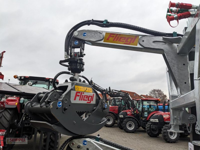 Sonstige Forsttechnik a típus Fliegl VERLADEZANGE HYDR. VZXFLM120005, Neumaschine ekkor: Groß-Umstadt (Kép 1)