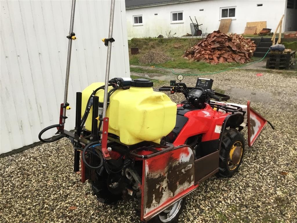 Sonstige Forsttechnik van het type Honda 250 TRX sprøjte og gødningsudstyr, Gebrauchtmaschine in Bredsten (Foto 2)