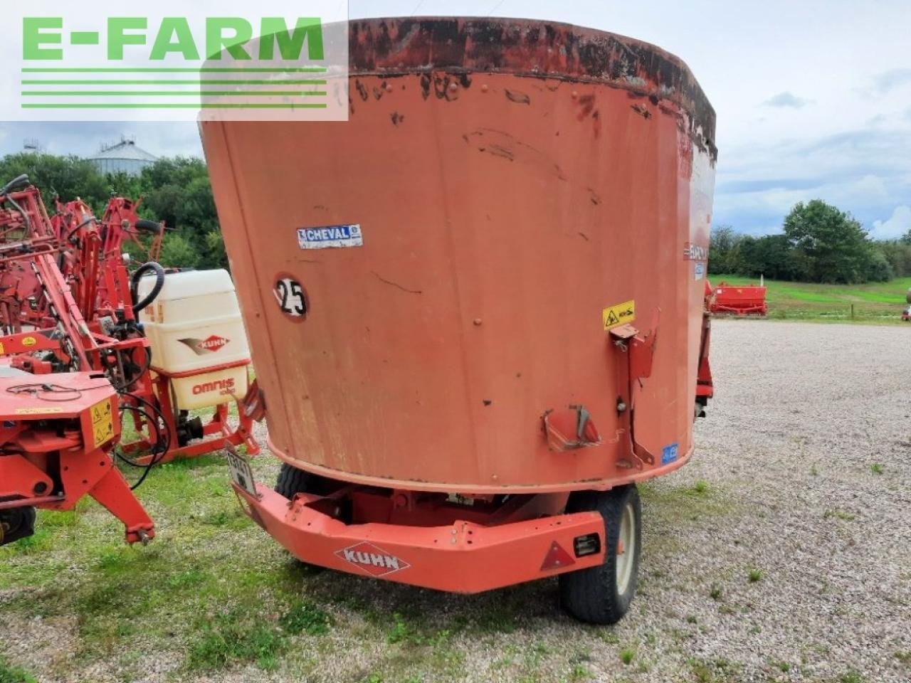 Sonstige Fütterungstechnik tip Kuhn euromix 980, Gebrauchtmaschine in CHAUVONCOURT (Poză 5)