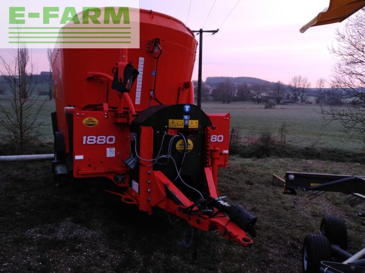 Sonstige Fütterungstechnik van het type Kuhn profil 1880, Gebrauchtmaschine in CHAUVONCOURT (Foto 2)