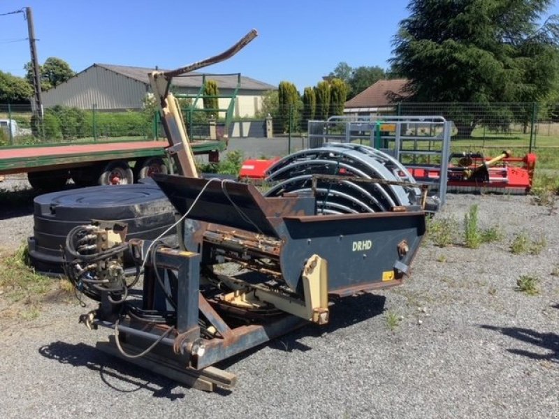 Sonstige Fütterungstechnik van het type Sonstige Dérouleuse de balle DRHD Calvet, Gebrauchtmaschine in LA SOUTERRAINE (Foto 2)