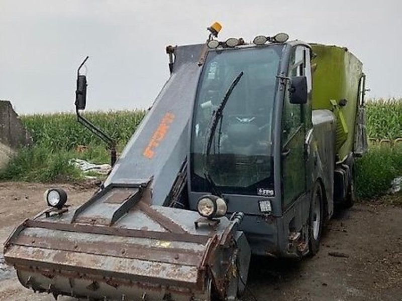 Sonstige Fütterungstechnik van het type Storti dobermann sw 220 hs, Gebrauchtmaschine in gg VEGHEL