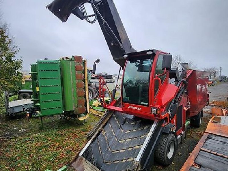 Sonstige Fütterungstechnik del tipo Trioliet 2 - 2400, Gebrauchtmaschine en ZWÖNITZ OT HORMERSDORF