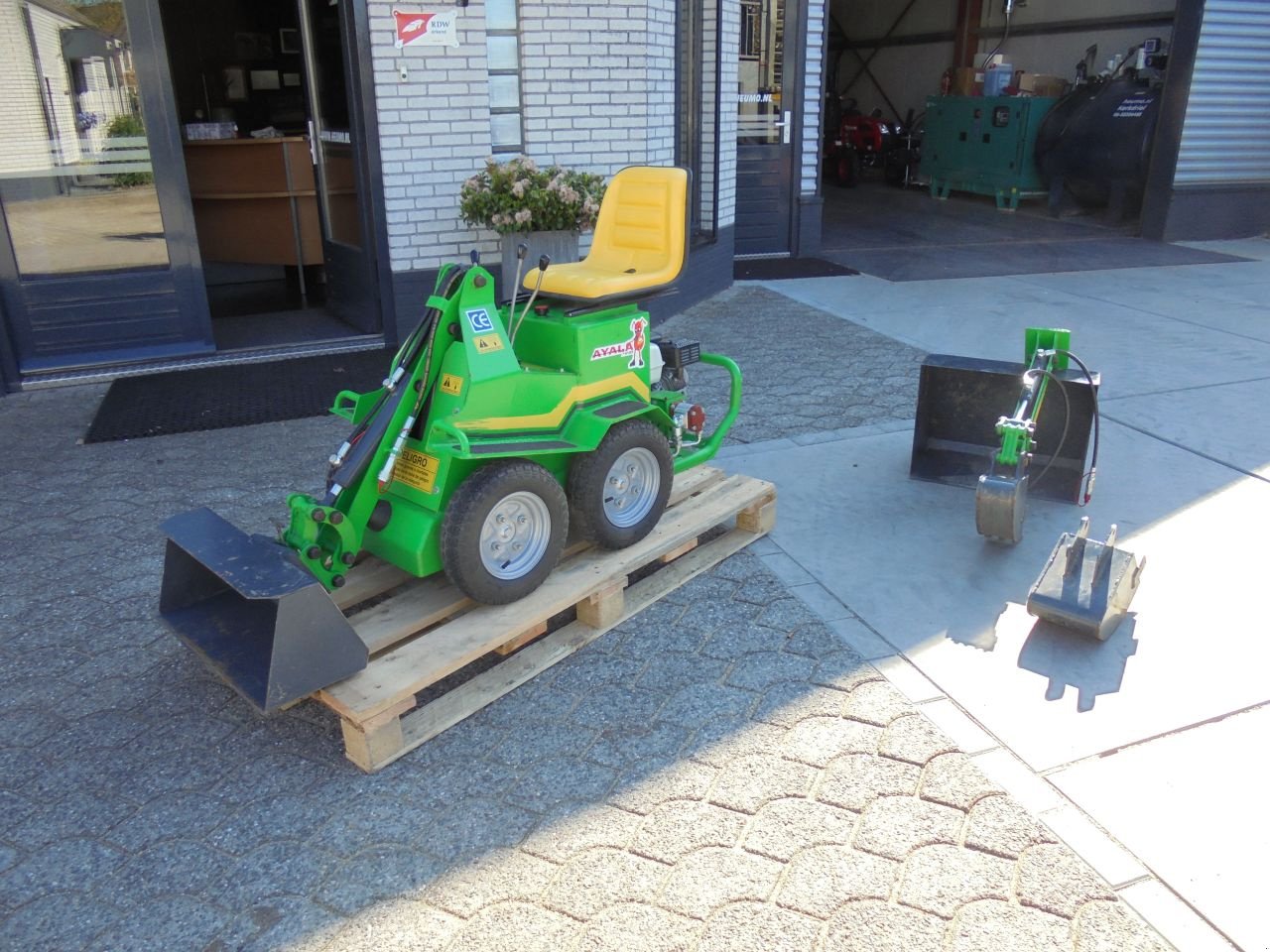 Sonstige Gartentechnik & Kommunaltechnik des Typs Avant p-60 exs, Gebrauchtmaschine in Hedel (Bild 1)